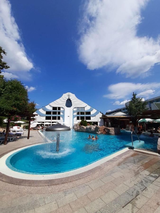 Spa Residence Carbona Heviz Apartments Kakadu 203 B エクステリア 写真